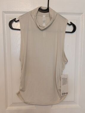 lululemon athletica See The Horizon Tank in Dune